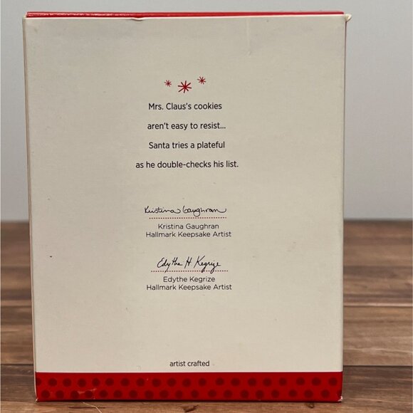 2013 HALLMARK KEEPSAKE ORNAMENT QXC5057 PRE-FLIGHT CHECK  ARTIST CRAFTED SANTA - Picture 3 of 11